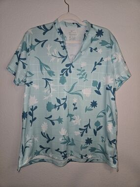 Nike Dri-FIT Light Blue Floral Short Sleeve Golf Polo Athleisure
